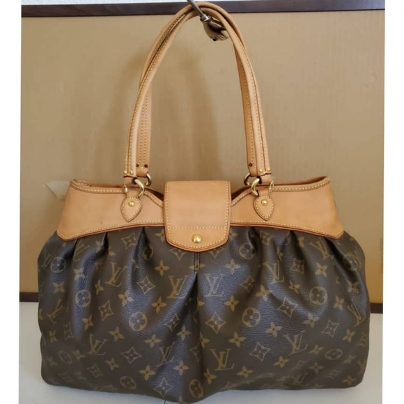 Authentic LOUIS VUITTON Monogram Boetie MM Bag - Picture 4 of 15